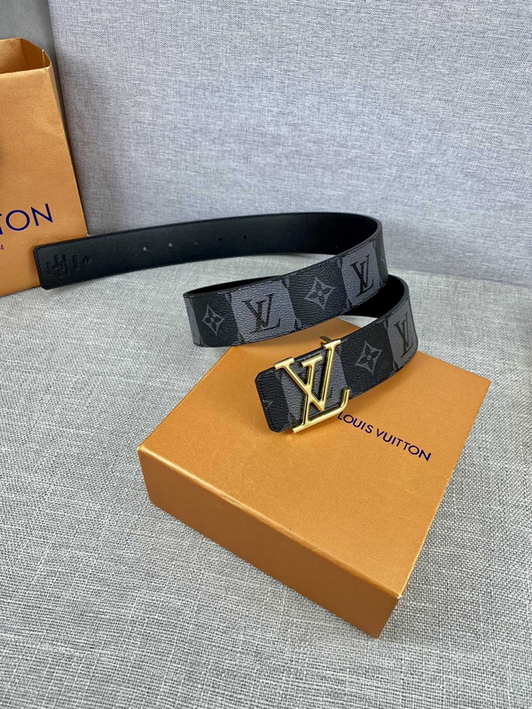 激安ルイヴィトンベルト着用イメージ